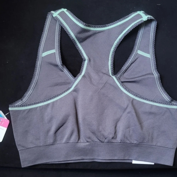 SPORT bra - Picture 2 of 2